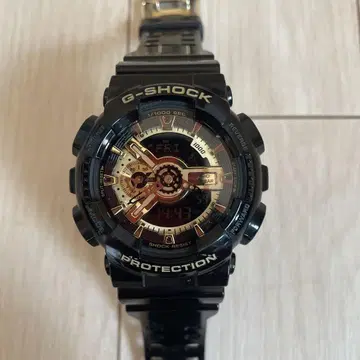 G-SHOCK GA-110 블랙/골드