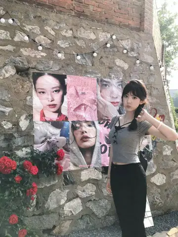 성숙하고 러블리! 레이스 타이트 미니 상의, 여름 외출이나 데이트에 딱!