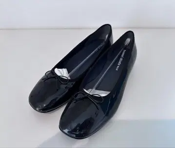 츠모리치사토 워크 24.5 에나멜 블랙