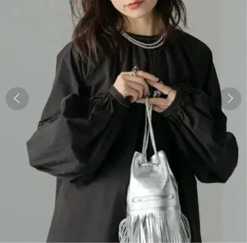 CLANE shirring puff sleeve tops 블랙 사이즈 1
