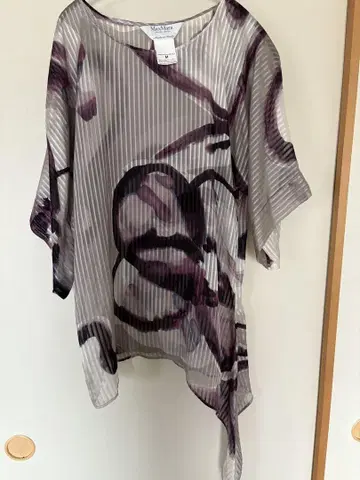 [미사용품] Max Mara 실크 쉬폰 블라우스