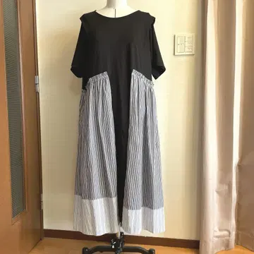 a.no.ne.ne. 블랙 스트라이프 티셔츠 원피스 사이즈 3