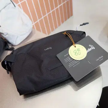 Bellroy 7L 블랙 바디백