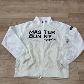 MASTER BUNNY EDITION 자켓 사이즈 2