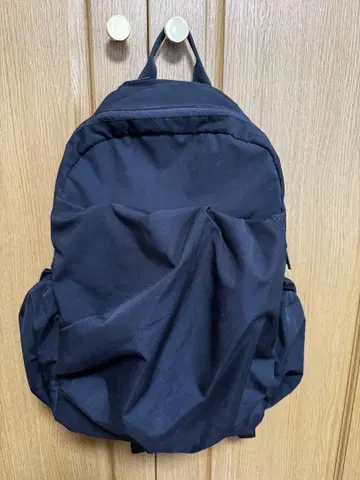 emmi atelier 개더 바디 백팩