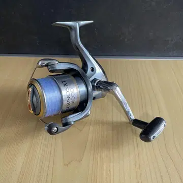 SHIMANO AERNOS XT 4000 스피닝 릴