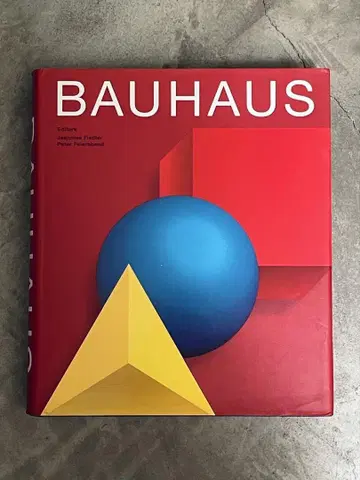 BAUHAUS