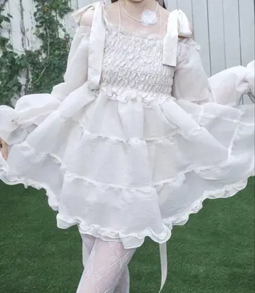 Lovilyn 숄더 리본 아이돌 원피스 아이보리 M 사이즈