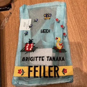 브리짓 타나카 x 페일러 숄더 블루