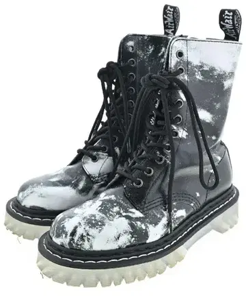 Dr. Martens 부츠 여성용