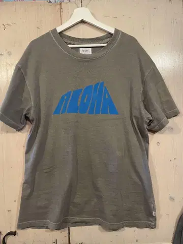 SALVAGE PUBLIC 별주 피그먼트 티셔츠 'Aloha L'