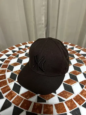 뉴욕 양키스 9FIFTY 캡 브라운