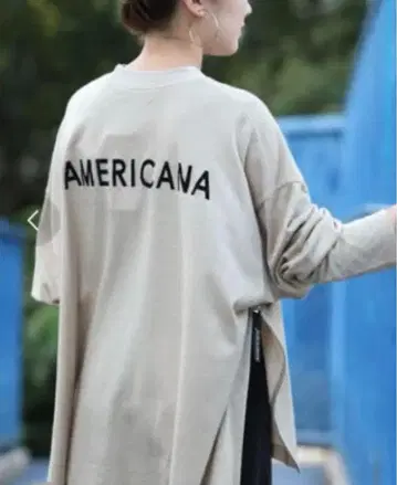 아메리카나 사이드 지퍼 백 로고 티셔츠