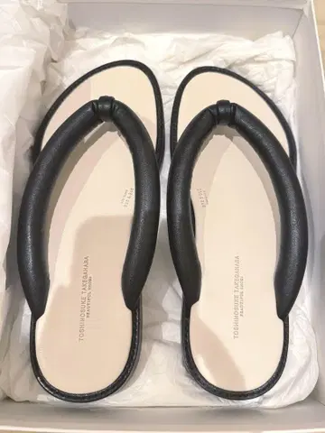 시착만 한 BEAUTIFUL SHOES SETTA SANDALS 샌들