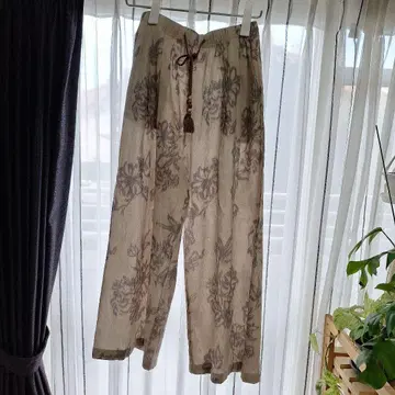 린넨+폴리에스테르 혼방 꽃무늬 와이드 팬츠