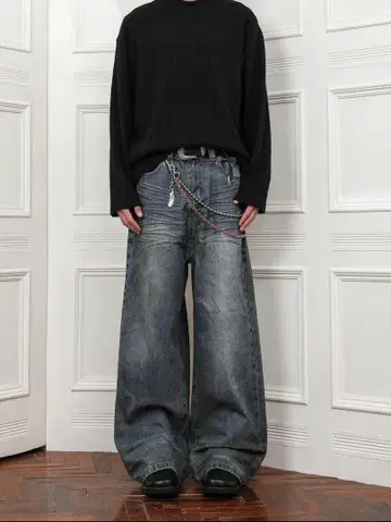 DIRTY DENIM