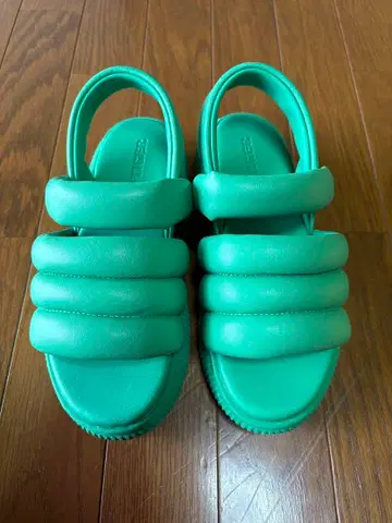 오니츠카타이거(OTIGER) 통굽 그린 스포츠 샌들