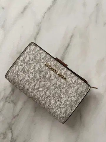 MICHEAL KORS 지갑