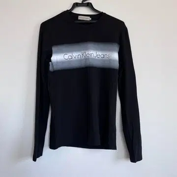 [ Calvin Klein Jeans ] 긴팔 티셔츠 S 블랙 티셔츠