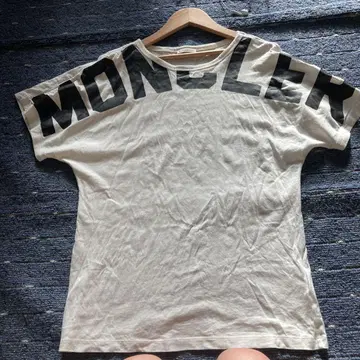 MONCLER 로고프린트 T셔츠