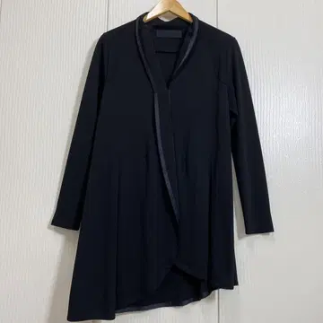 TO BLACK KEIKO KISHI 샤피토 비대칭 가디건