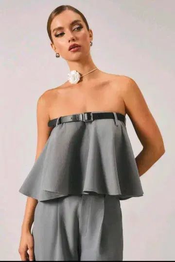 그레이 플레어 상의 와이드 팬츠 셋업 튜브탑