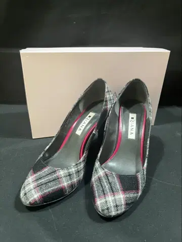 DIANA 글렌체크 펌프스 22.5cm