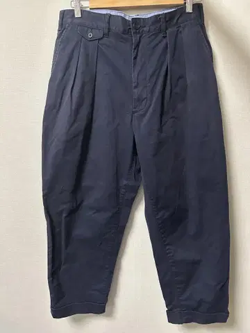 BEAMS PLUS 2 플리츠 치노 네이비 M