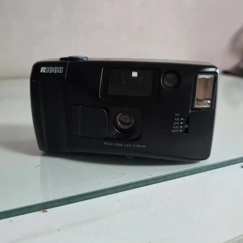 Ricoh L-20 film camera black on Bunjang Global