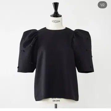 Heve 리본 블랙 퍼프 슬리브 상의 헤이브