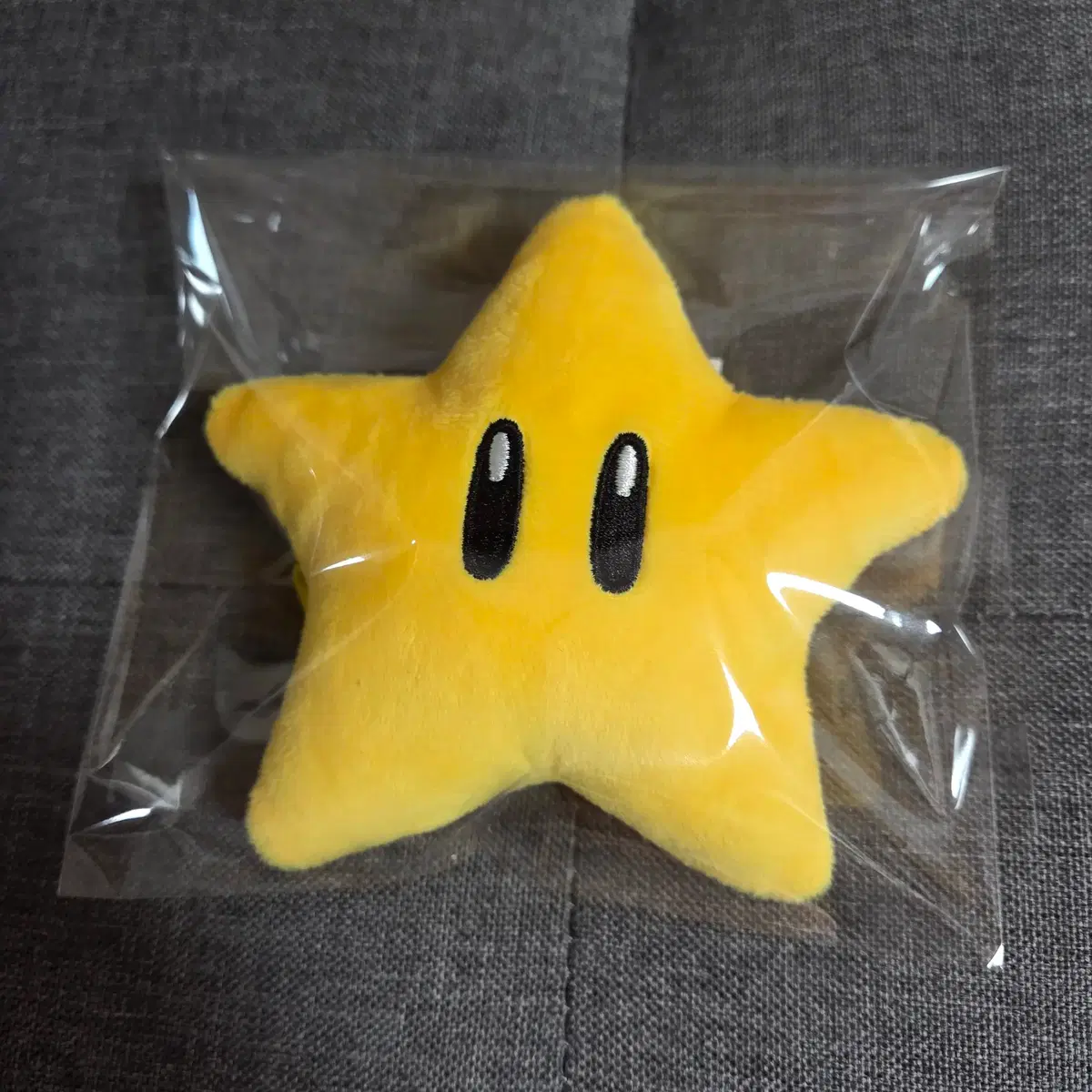 Japan] Super Mario Die-Cut Coin Case Star Invincible Star #슈퍼마리오,#별,#가방고리,#미니파우치  on Bunjang Global Site.