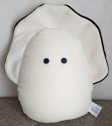 초롱초롱한 눈망울의 일식집 굴 봉제 인형