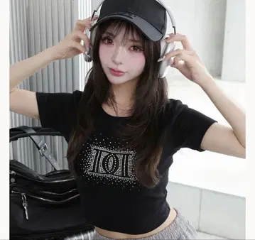 샤이니 DD 로고 컴팩트 티셔츠 다리치