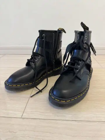 Dr.Martins 닥터마틴. AirWair LA004
