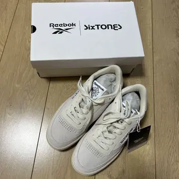 가격 인하 가능 Reebok SixTONES 화이트 스니커즈