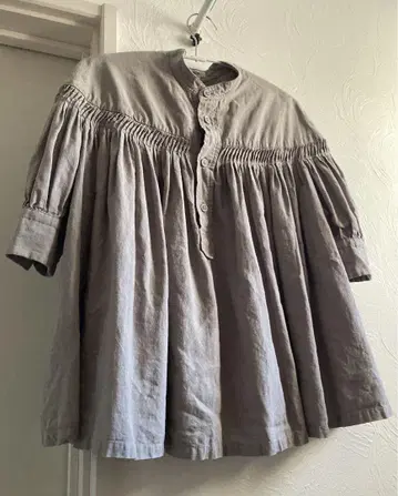 Scye 사이 린넨 턱 블라우스