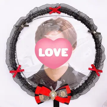 원형 지퍼 부착 부채 커버 장미 프릴 빨간색 핸드메이드