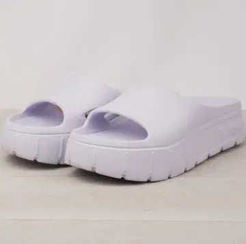 새상품급 PUMA 메이즈 스택 인젝스 우먼 23cm