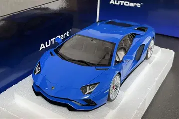 AUTOart 1/18 람보르기니 아벤타도르 S(펄 블루)