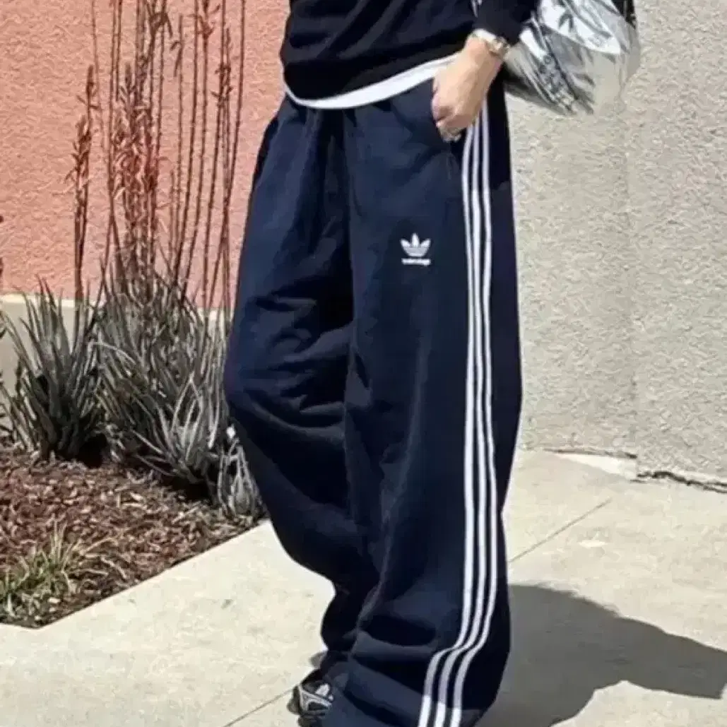 【BAON】Myuru nylon banding pin tuck balloon jogger pants BAON】Myuru nylon banding pin tuck balloon jogger pants