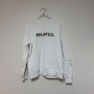 MILKFED. 화이트 트레이너