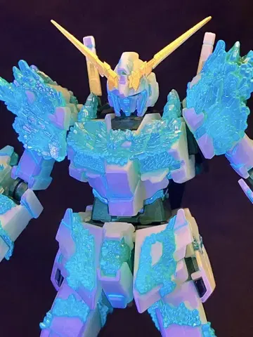 HGUC 유니콘 건담 빛의 결정체 건프라 완성품