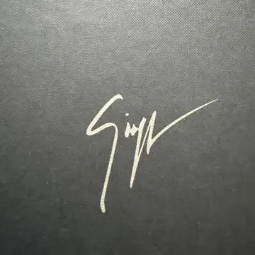Giuseppe Zanotti(주세페 자노티) 블랙 클러치 백