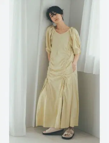 emmi emmi atelier 개더 린넨 혼방 원피스