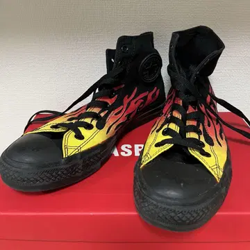 [레어] CONVERSE 올스타 불꽃 디자인 신발
