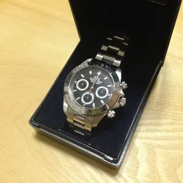 희귀 크로노그래프 손목시계 크리스티아노 도마니