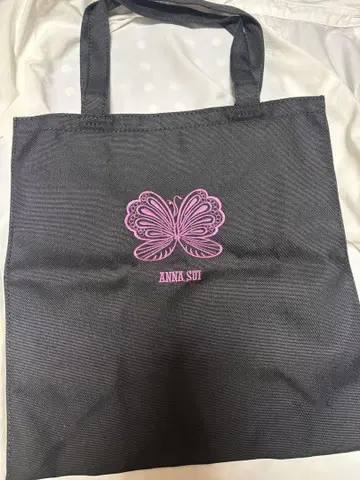 ANNA SUI 나비 자수 블랙 토트백