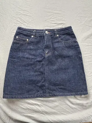 A.P.C. 다크 데님 미니 스커트 36