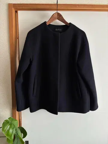INDIVI 인디비 다크 네이비 울 리버 노칼라 코트