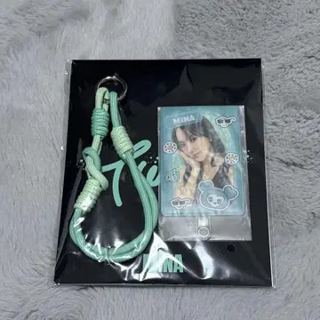 MINA 키링과 카드 케이스 세트
